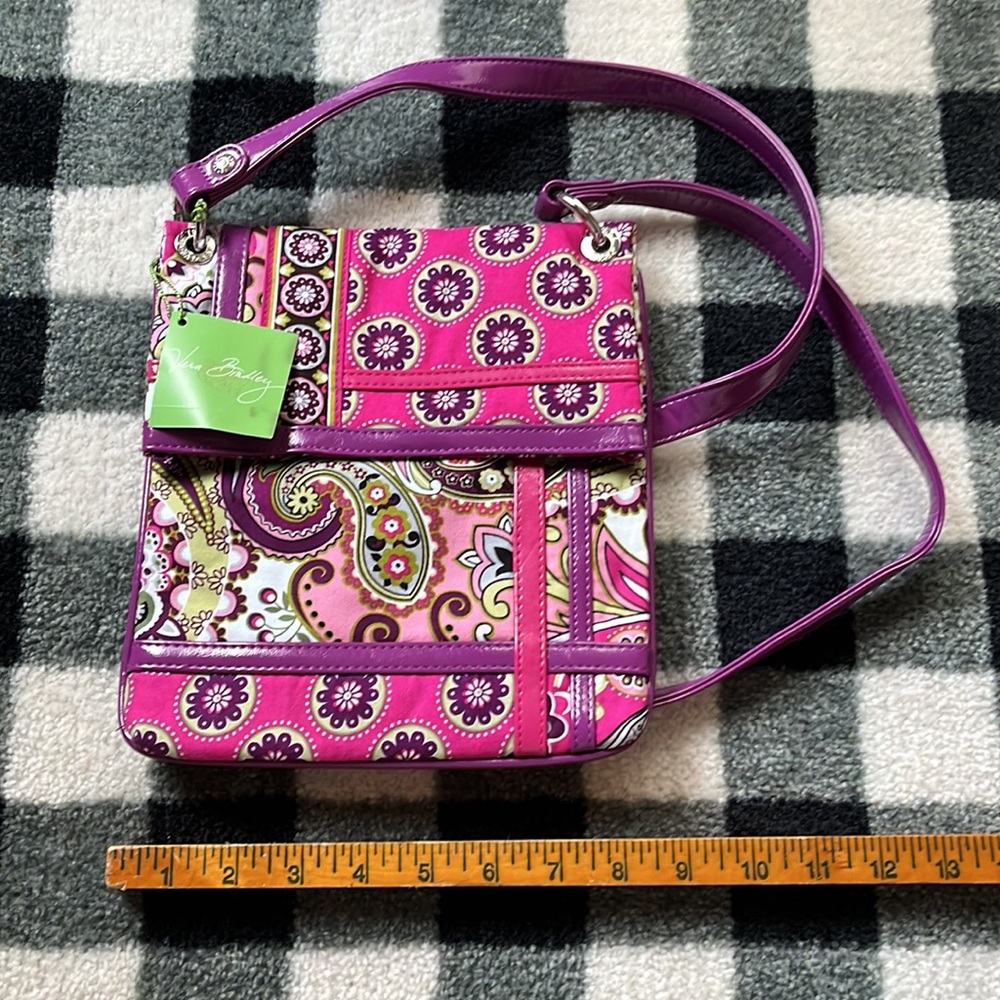 Vera Bradley “Very Berry Paisley” Flipster